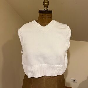 ARITIZIA SWEATER VEST